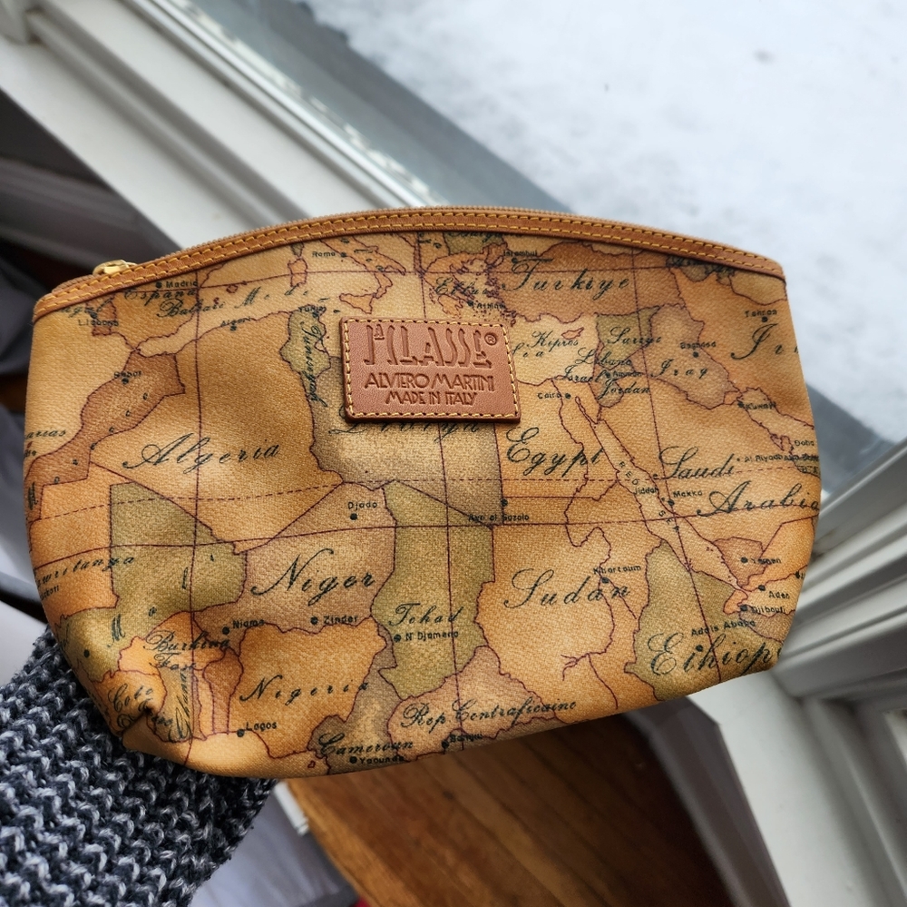Alviero Martini Toiletry Bag